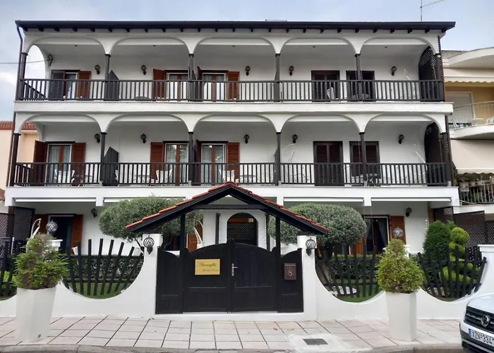 Amaryllis House